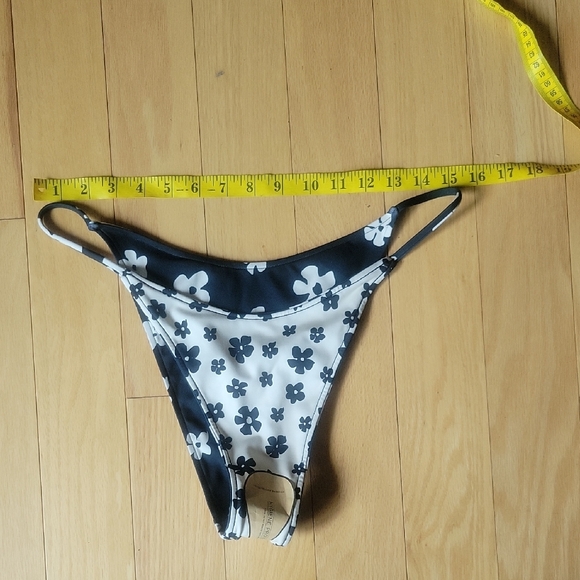Zulu & Zephyr Black and Bone Reversible  String Brief Bikini Bottom - Picture 8 of 15